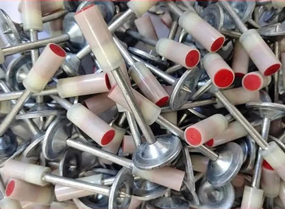 CLAVOS FULMINANTES, QUEDAN POCAS CAJAS